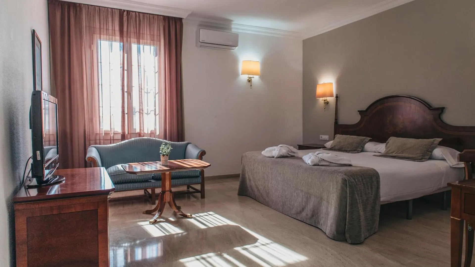 Crisol Jardines De Cordoba Hotell Spanien