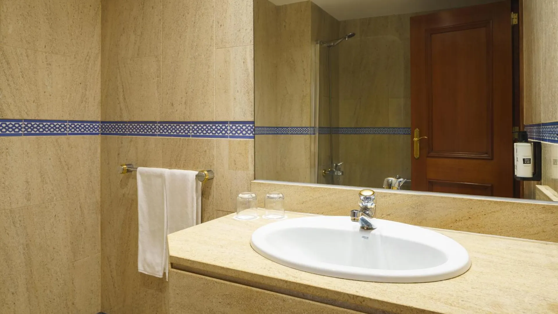 Hotel Crisol Jardines De Córdoba