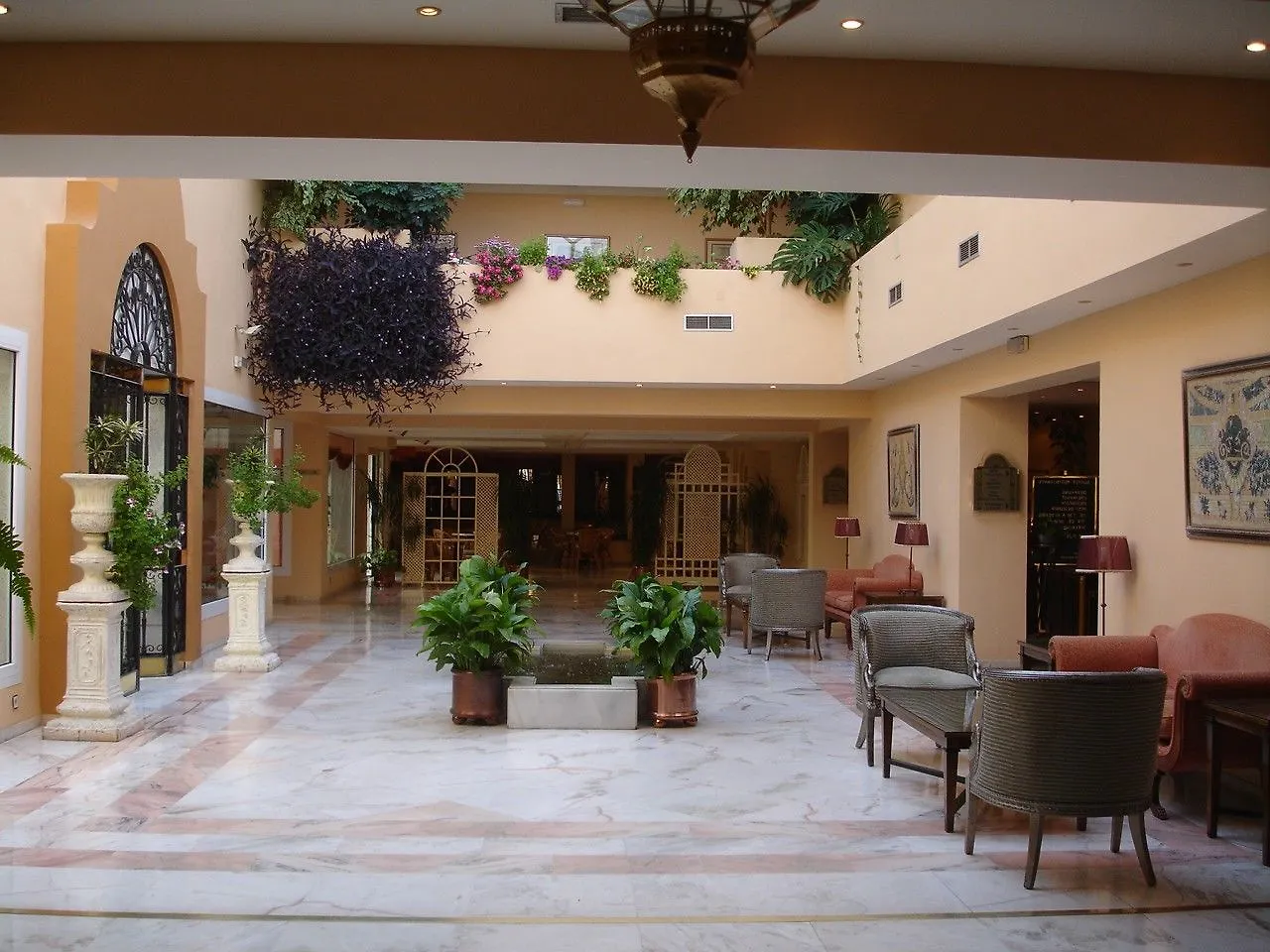 Hotel Crisol Jardines De Córdoba